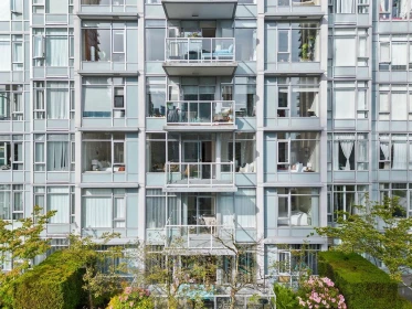 Street View Photo of 607 480 Robson Street, Vancouver, BC