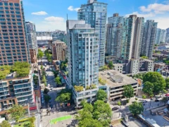 607 480 Robson Street, Vancouver, BC