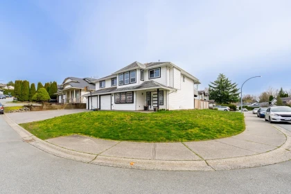 Backyard Photo of 31000 Sidoni Avenue, Abbotsford, BC