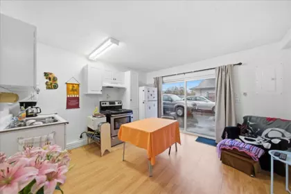 Laundry Room Photo of 12357 189a Street, Pitt Meadows, BC