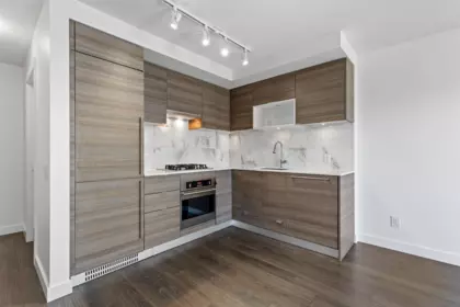 2501 602 Como Lake Avenue, Coquitlam, BC, Coquitlam — Apartment/Condo for sale