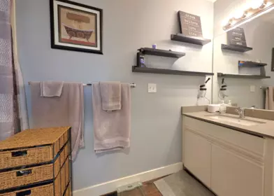 Guest Bathroom Photo of 44 8889 212 Street, Langley, BC
