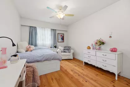 Office / Den Photo of 1126 Premier Street, North Vancouver, BC
