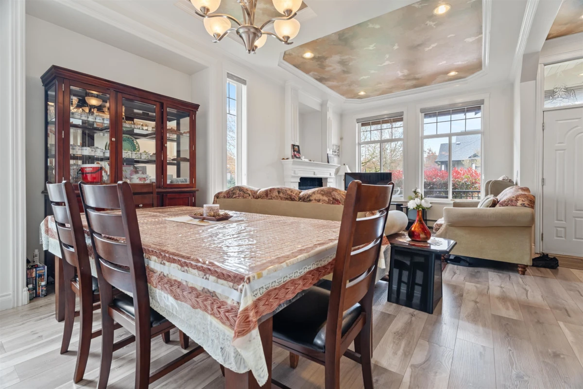Family Room Photo of 6312 166a Street, Surrey, BC