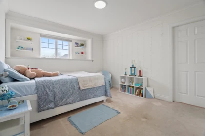 Hallway Photo of 6312 166a Street, Surrey, BC
