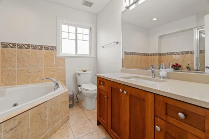 Powder Room Photo of 6312 166a Street, Surrey, BC