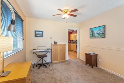 Kitchen Island Photo of 11231 Clipper Court, Richmond, BC