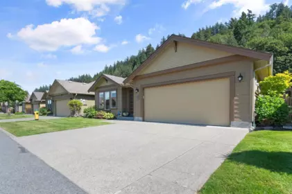 174 46000 Thomas Road, Chilliwack, BC, Chilliwack — Single Family Residence for sale