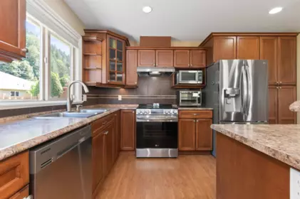 Laundry Room Photo of 174 46000 Thomas Road, Chilliwack, BC