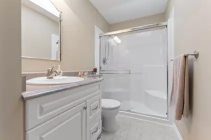 Powder Room Photo of 174 46000 Thomas Road, Chilliwack, BC