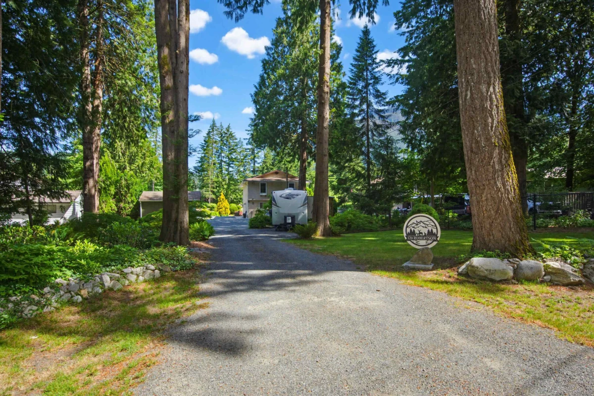 Family Room Photo of 120 Robertson Crescent, Hope, BC
