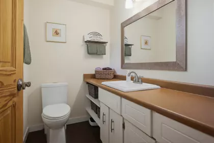 Mudroom Photo of 120 Robertson Crescent, Hope, BC