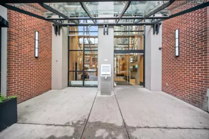 Entry Foyer Photo of 3104 928 Homer Street, Vancouver, BC