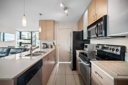 3104 928 Homer Street, Vancouver, BC, Vancouver — Apartment/Condo for sale