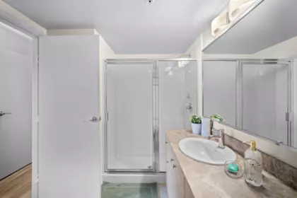 Powder Room Photo of 3104 928 Homer Street, Vancouver, BC