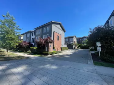 Backyard Photo of 14 15938 27 Avenue, Surrey, BC