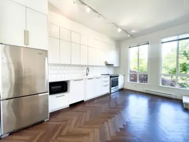 Breakfast Nook Photo of 14 15938 27 Avenue, Surrey, BC