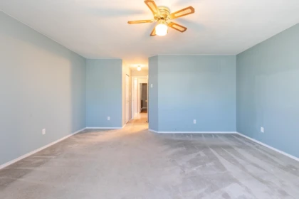 Entry Foyer Photo of 6279 171 Street, Surrey, BC