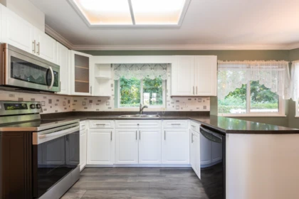 Primary Bathroom Photo of 6279 171 Street, Surrey, BC