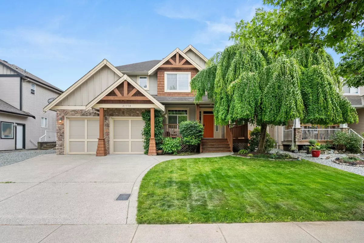 Living Room Photo of 27958 Trestle Avenue, Abbotsford, BC