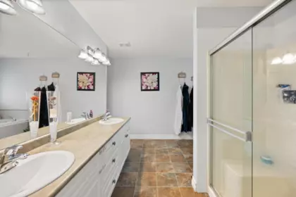 Guest Bathroom Photo of 27958 Trestle Avenue, Abbotsford, BC