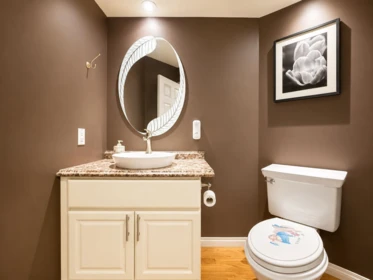 Basement Recreation Room Photo of 7881 154 Street, Surrey, BC