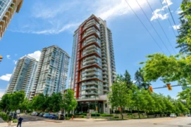 805 3096 Windsor Gate, Coquitlam, BC