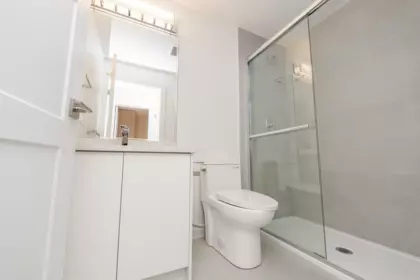 Hot Tub / Spa Photo of 1 4828 Albert Street, Burnaby, BC