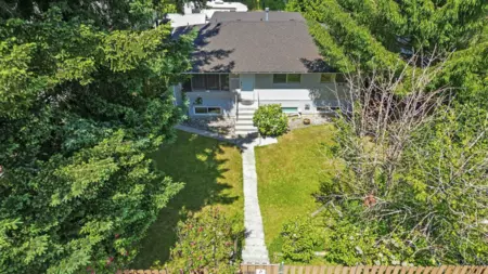 Backyard Photo of 12301 99a Avenue, Surrey, BC