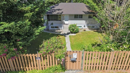 Garden / Landscaping Photo of 12301 99a Avenue, Surrey, BC