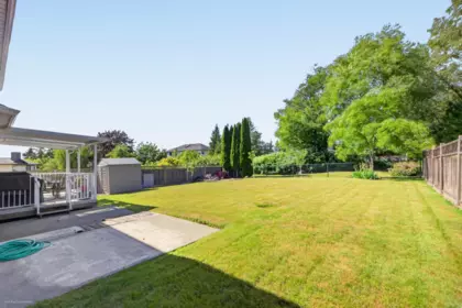 Hallway Photo of 15465 80 Avenue, Surrey, BC