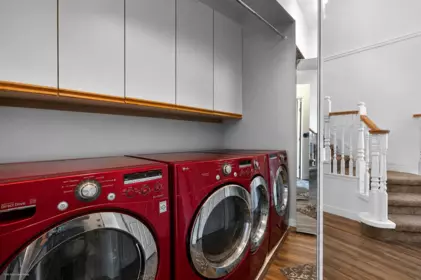 Laundry Room Photo of 15465 80 Avenue, Surrey, BC