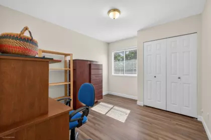 Office / Den Photo of 15465 80 Avenue, Surrey, BC