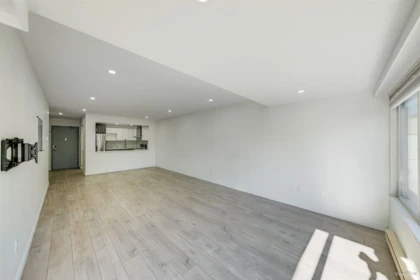 Primary Bathroom Photo of 304 9635 121 Street, Surrey, BC