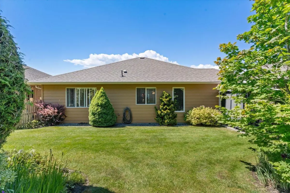 Exterior Rear Photo of 214 46000 Thomas Road, Chilliwack, BC