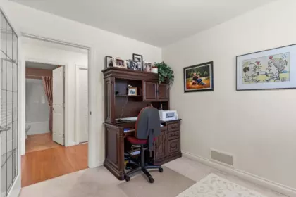 Powder Room Photo of 214 46000 Thomas Road, Chilliwack, BC