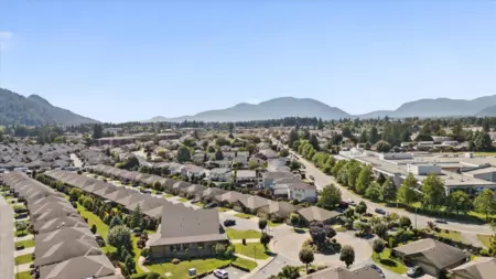 Swimming Pool Photo of 214 46000 Thomas Road, Chilliwack, BC