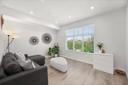 Powder Room Photo of 12 20261 72b Avenue, Langley, BC