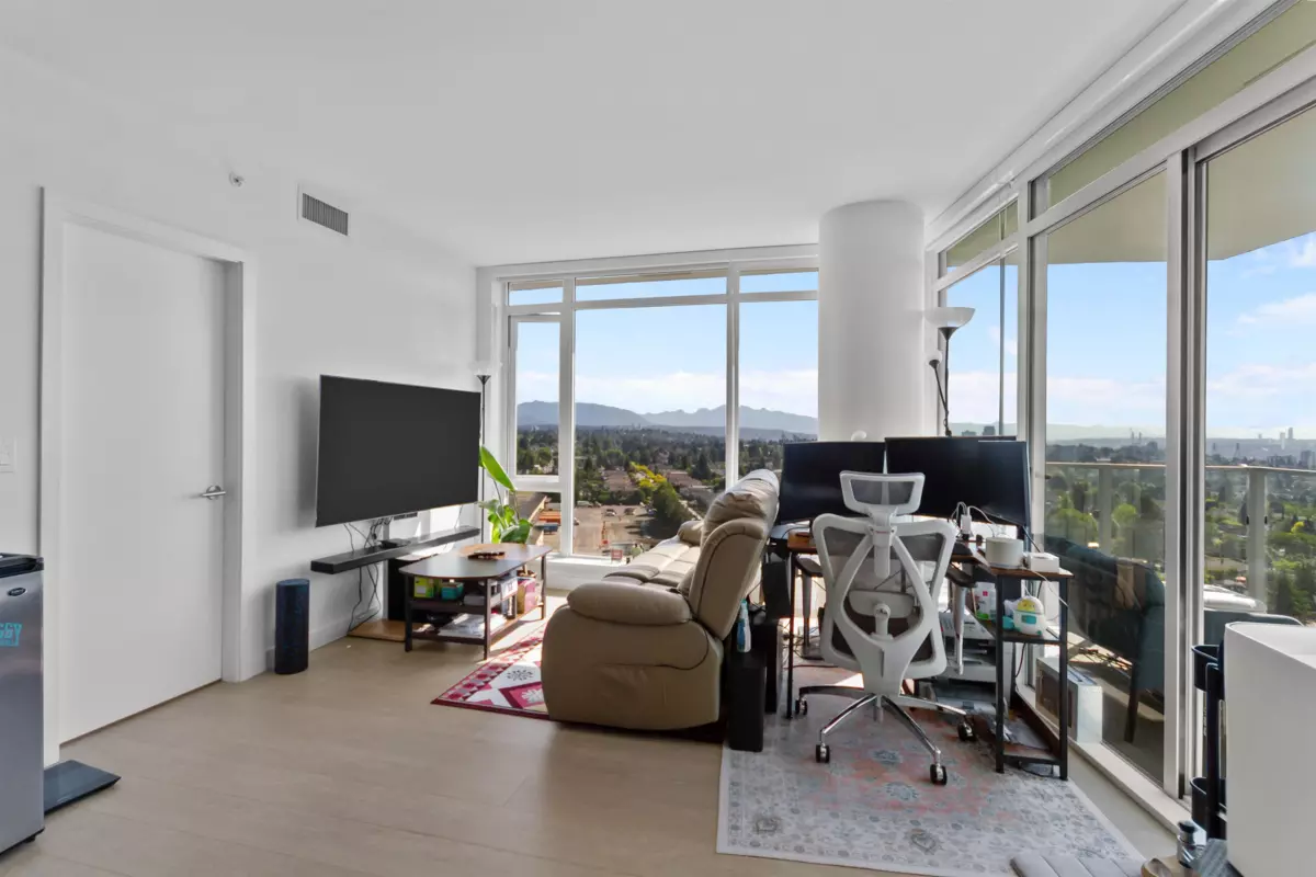 Family Room Photo of 1708 7769 Park Crescent, Burnaby, BC