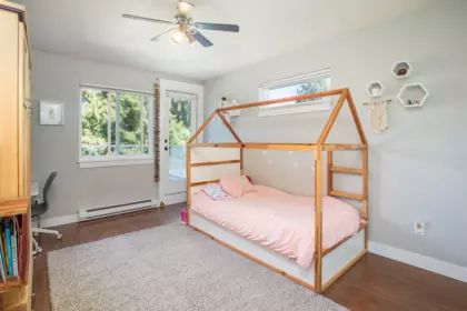 Mudroom Photo of 966 Lee Street, White Rock, BC