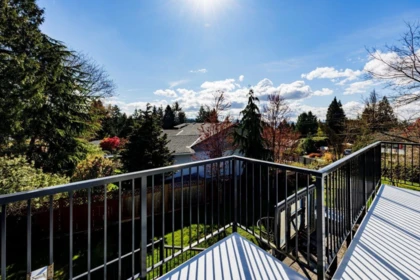 Breakfast Nook Photo of 2094 Viewlynn Drive, North Vancouver, BC