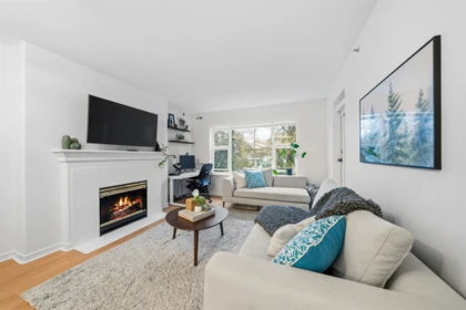 210 5281 Oakmount Crescent, Burnaby, BC, Burnaby — Apartment/Condo for sale