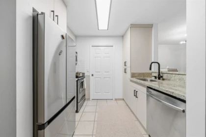 Primary Bathroom Photo of 210 5281 Oakmount Crescent, Burnaby, BC