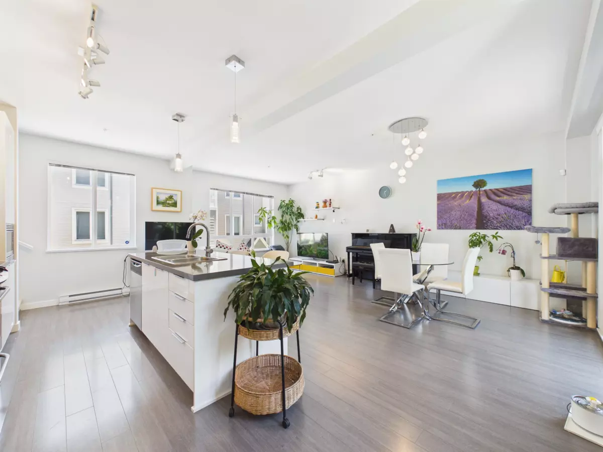 Family Room Photo of 79 8138 204 Street, Langley, BC