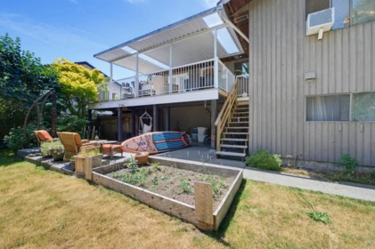 Backyard Photo of 15578 Poplar Drive, Surrey, BC