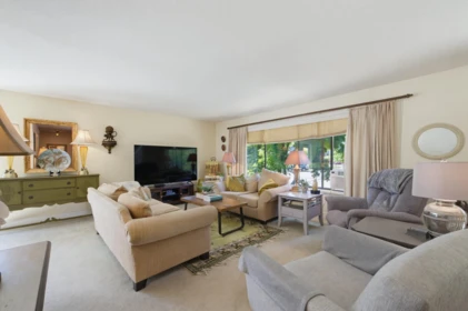 Breakfast Nook Photo of 15578 Poplar Drive, Surrey, BC