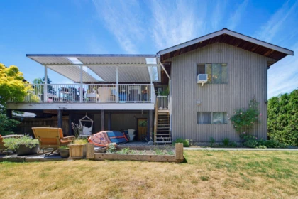 Garden / Landscaping Photo of 15578 Poplar Drive, Surrey, BC