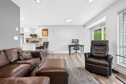Basement Recreation Room Photo of 19645 Somerset Drive, Pitt Meadows, BC
