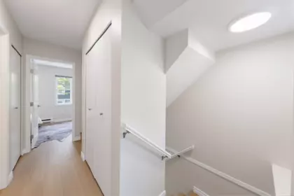 Entry Foyer Photo of 7363 Magnolia Terrace, Burnaby, BC