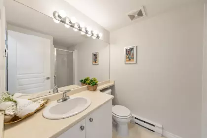 Mudroom Photo of 7363 Magnolia Terrace, Burnaby, BC